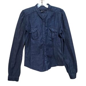 Zara Women's Blue Denim Button Shirt with Front Pockets Size Medium